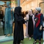 Hidžabo apibrėžimas ir vaidmuo šiuolaikinėje islamo moterų garderobe