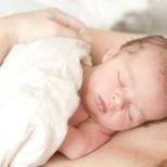 Σίτιση με το ρολόι Ταΐστε το μωρό με το ρολόι ή κατά παραγγελία