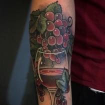 Значение татуировки виноградная лоза