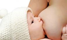 علل و روش های از بین بردن درد قفسه سینه در دوران شیردهی